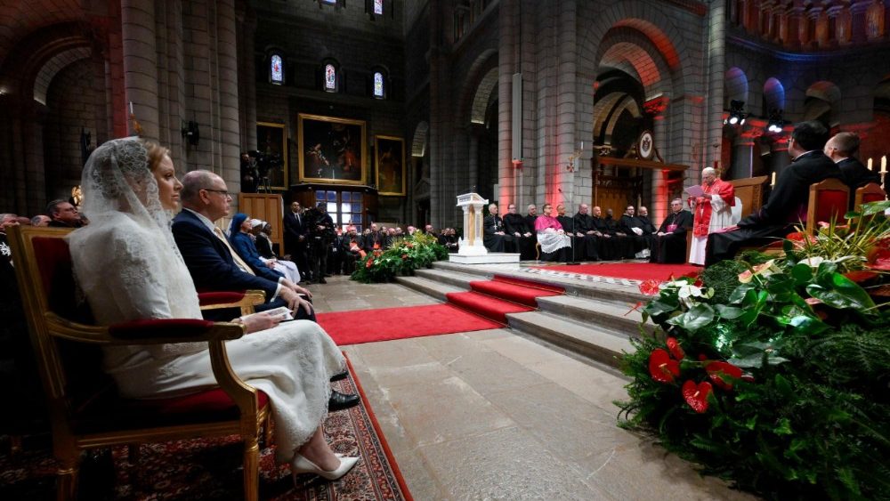 Papa Leon al XIV-lea la rugăciunea ”Ora Medie” în catedrala ”Neprihănita Zămislire” din Monaco