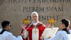 البابا: إنّ المسيح لا يزال يصرخ من على صليبه: ألقوا أسلحتكم، وتذكروا أنكم إخوة!