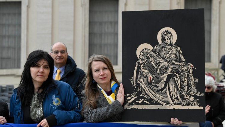 Donne ucraina in piazza San Pietro