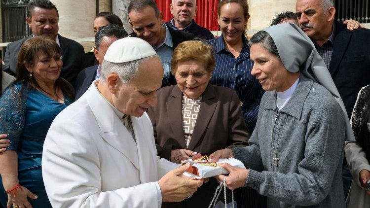 Suor Edith Franco in rappresentanza dei genitori