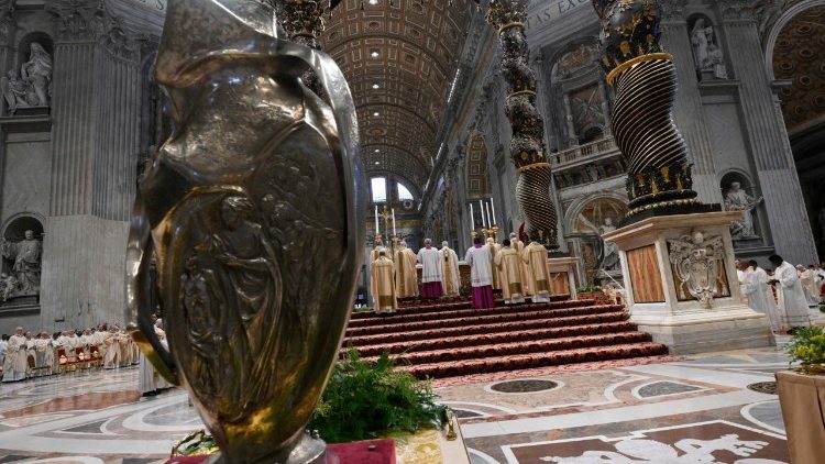 Литургия за освещаването на маслата