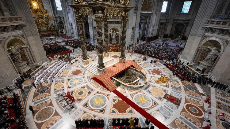 Bei der Liturgie im Petersdom