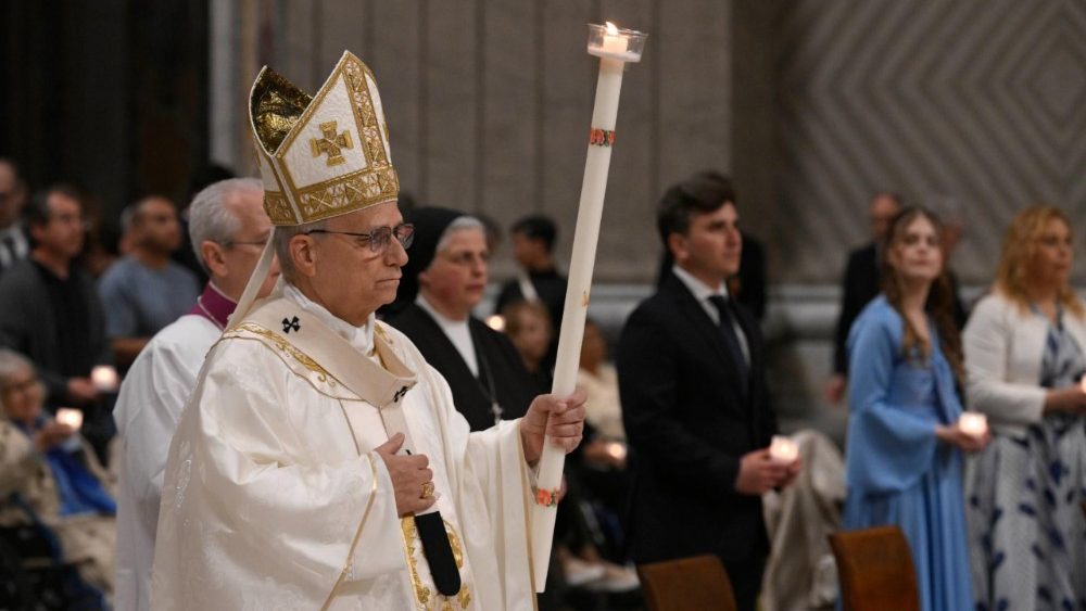 4 aprilie 2026: Vigilia pascală cu Leon al XIV-lea în bazilica San Pietro