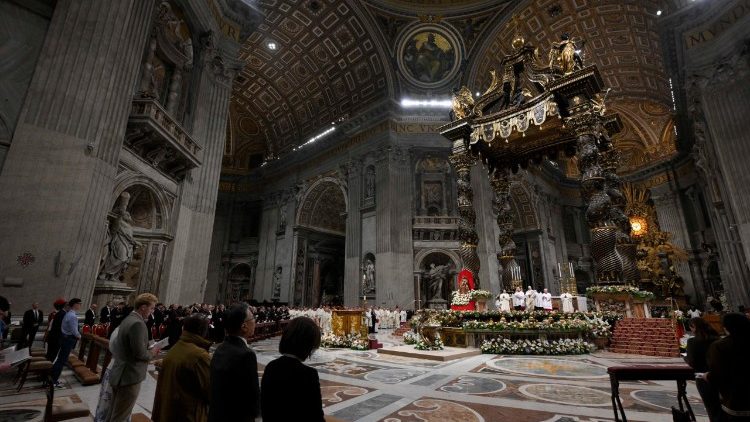 Пасхално бдение във Ватикана