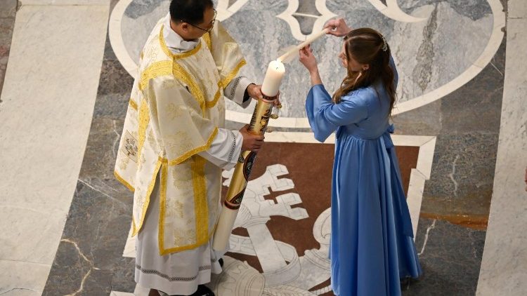 "Siate luce per il mondo"