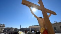 Papież będzie się modlić o pokój w Bazylice św. Piotra 11 kwietnia o godz. 18.00. Wszyscy mogą przyjść na czuwanie lub łączyć się duchowo w modlitwie z Ojcem Świętym z każdego miejsca na świecie