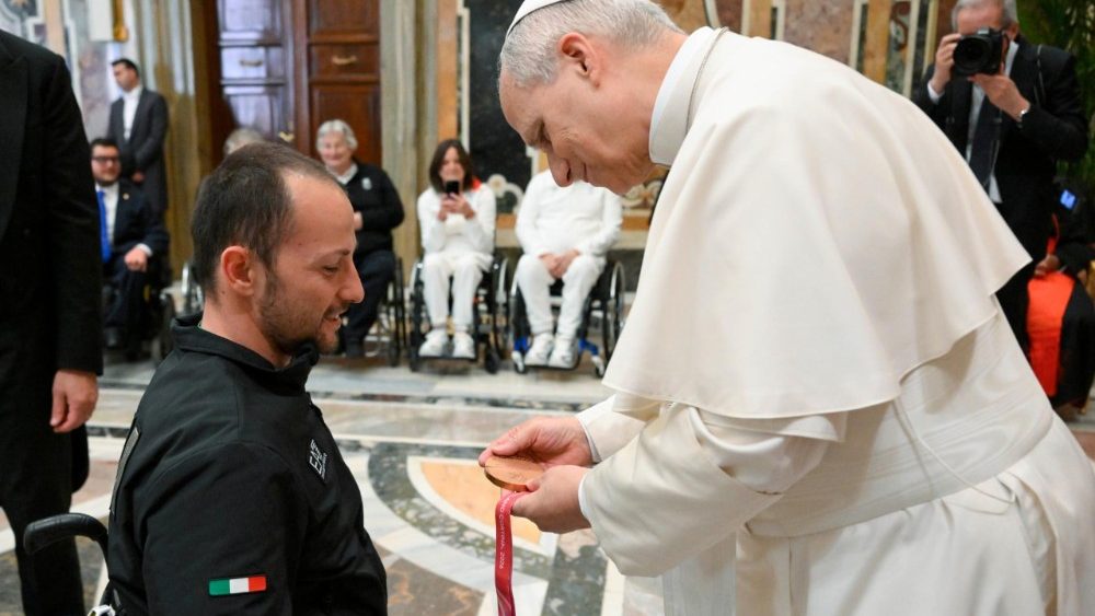 La Leon al XIV-lea, atleți italieni după Jocurile Olimpice și Paralimpice de iarnă de la Milano-Cortina.