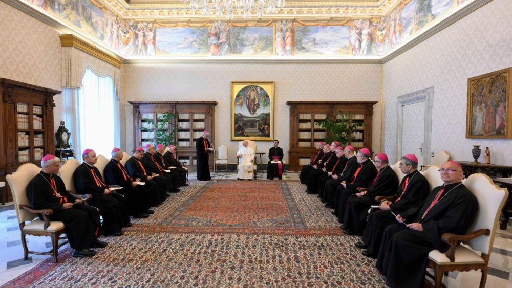 2026.04.10 Membri del Sinodo dei Vescovi della Chiesa di Baghdad dei Caldei