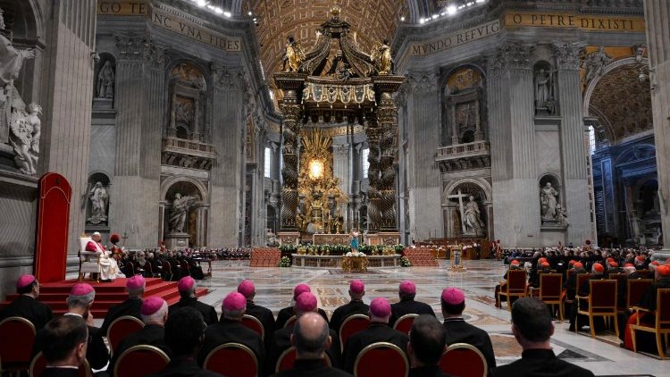 La fotogallery della preghiera del Santo Rosario per invocare il dono della pace