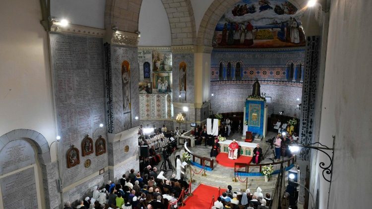 Setk&aacute;n&iacute; s alž&iacute;rskou křesťanskou komunitou