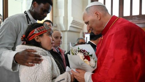 /content/vaticannews/pl/papiez/news/2026-04/pierwszy-dzien-historycznej-podrozy-leona-xiv-pokoj-jestesmy-r