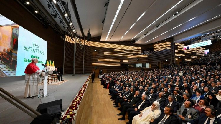 زيارة البابا لاون الرابع عشر إلى الجزائر. خطاب الحبر الأعظم إلى السلطات المدنية