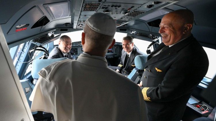 Papież pozdrowił pilot&oacute;w