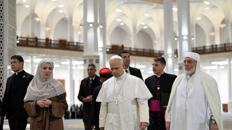 Leon XIV odwiedził wielki meczet w Algierze