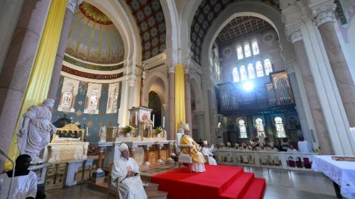 Wortlaut: Die Papst-Predigt bei der Heiligen Messe in Annaba