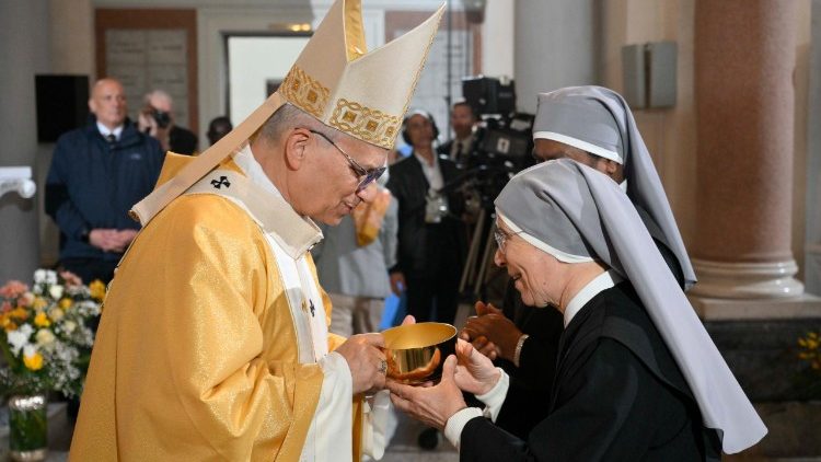 Th&aacute;nh lễ tại Vương cung th&aacute;nh đường Th&aacute;nh Augustin&ocirc;