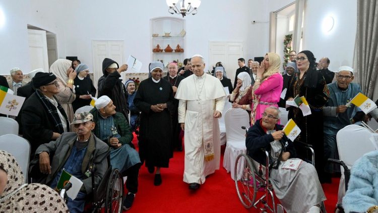2026.04.14 Viaggio Apostolico in Algeria - Visita alla Casa di accoglienza per anziani