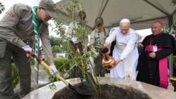 2026.04.14 Viaggio Apostolico in Algeria - Visita al sito archeologico di Ippona