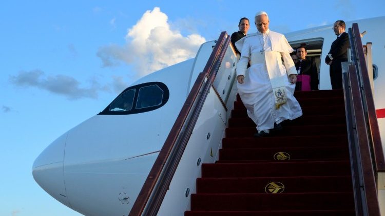 León XIV en su viaje apostólico a África