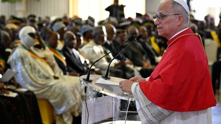 Papa Leone pronuncia il suo discorso