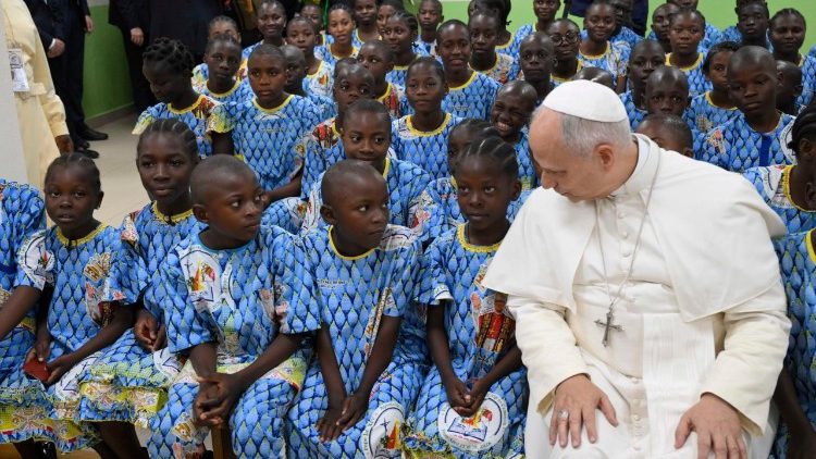 Папа с воспитанниками приюта