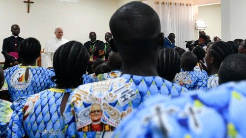 Papst Leo XIV. besucht Waisenhaus „Ngul Zamba“ in Kamerun