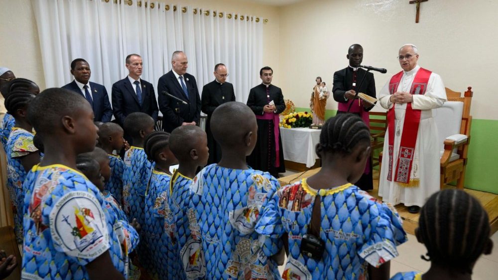 Návštěva sirotčince Ngul Zamba, 15. 4. 2026