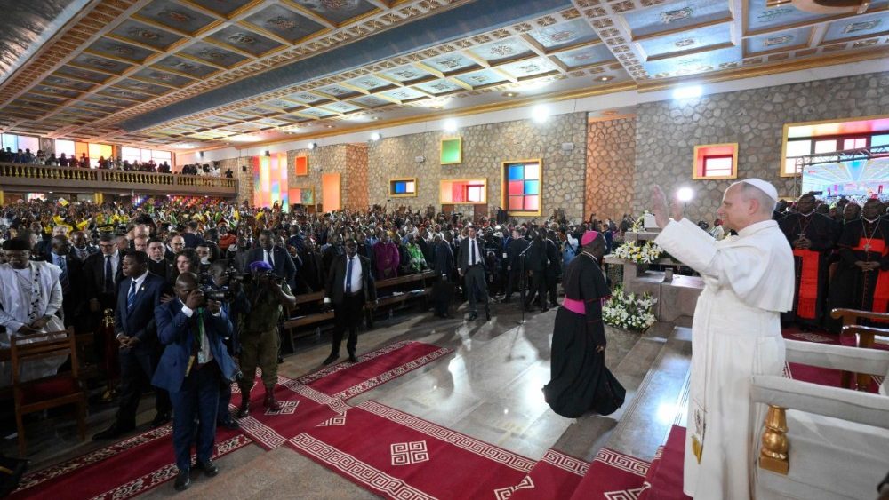 Setkání pro mír v katedrále svatého Josefa v Bamendě, 16. 4. 2026