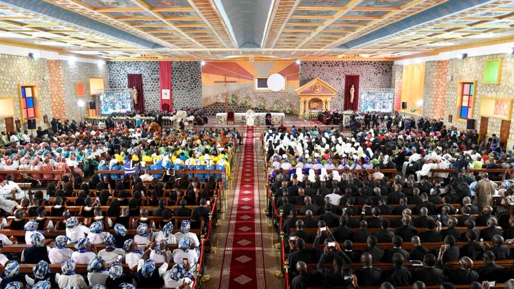 Setkání pro mír v katedrále svatého Josefa v Bamendě, 16. 4. 2026