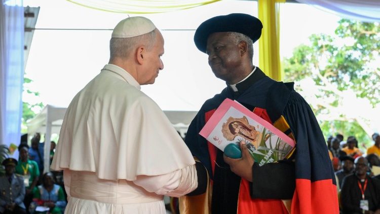 Setk&aacute;n&iacute; s učiteli a studenty Středoafrick&eacute; katolick&eacute; univerzity v Yaound&eacute;, 17. 4. 2026