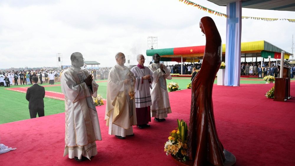 Sfântă Liturghie prezidată de Leon al XIV-lea la Yaoundé, în Camerun, în 18 aprilie 2026