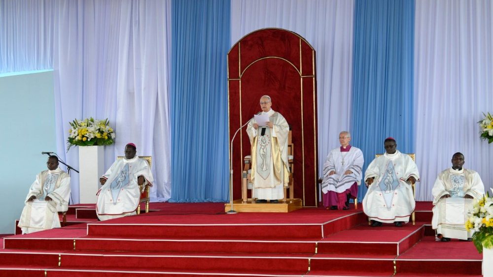 Mše na letišti Yaoundé-Ville, 18. 4. 2026
