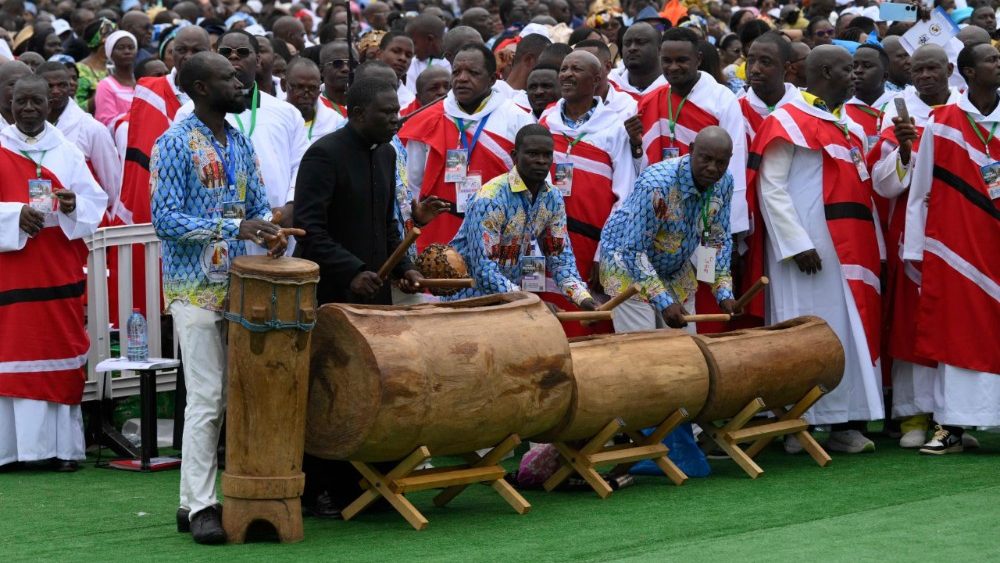 Mše na letišti Yaoundé-Ville, 18. 4. 2026