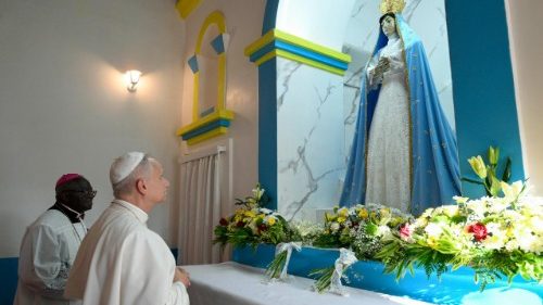 Papež Lev: Milujme mateřsk&yacute;m srdcem