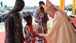 2026.04.20 Viaggio Apostolico in Angola - Santa Messa nella spianata di Saurimo