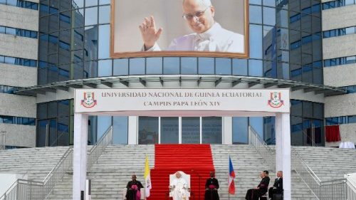 Papst bei Uni: Wirklichkeit nicht „nach eigenen Ma&szlig;st&auml;ben“ zurechtbiegen