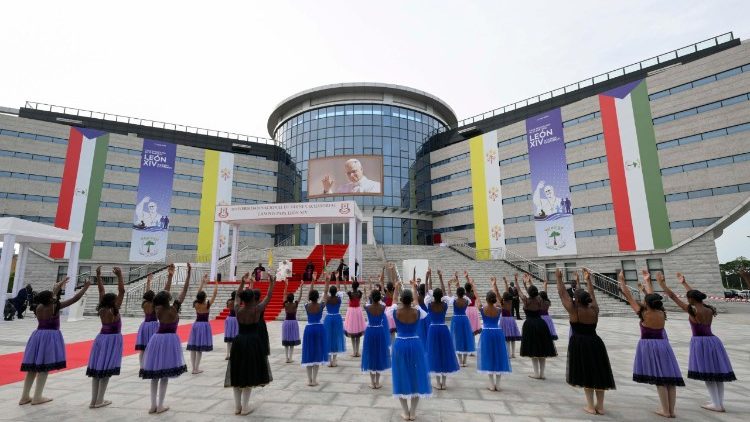 Setk&aacute;n&iacute; se světem kultury na univerzitn&iacute;m kampusu v Basup&uacute;, 21. 4. 2026