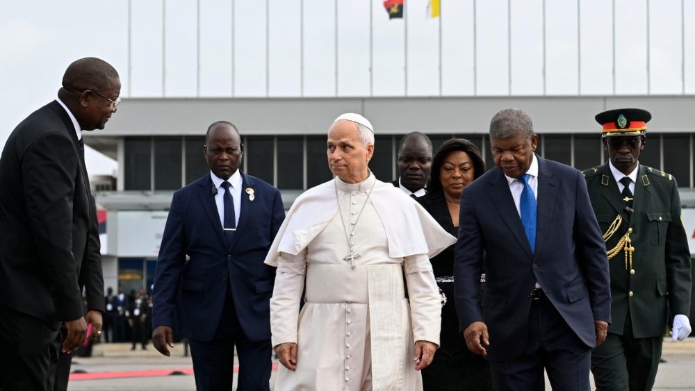 A despedida do Papa em Angola