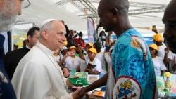 Papež Lev XIV: při návštěvě katolické Psychiatrické nemocnice "Jean Pierre Olivie" v Malabu (Rovníková Guinea)