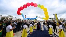 Acogida al Santo Padre en la Basílica de la Inmaculada Concepción en Mongomo, Guinea Ecuatorial, el miércoles 22 de abril de 2026.