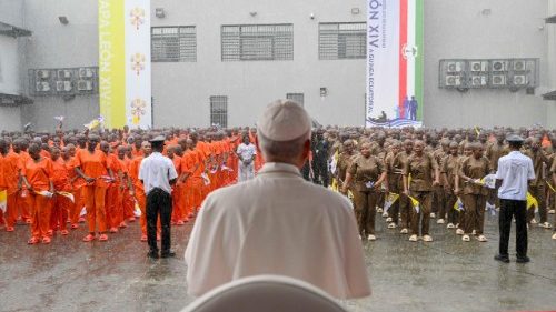Le&oacute;n XIV en la c&aacute;rcel de Bata: El amor transforma incluso el coraz&oacute;n m&aacute;s endurecido