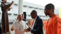 2026.04.22 Visita alla Prigione di Bata - Viaggio Apostolico in Guinea Equatoriale