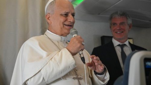 Papež: Jako past&yacute;ř nemohu podporovat v&aacute;lku, zemřelo př&iacute;liš mnoho nevinn&yacute;ch