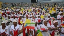 Mše svatá na stadionu v Malabu, 23. 4. 2026