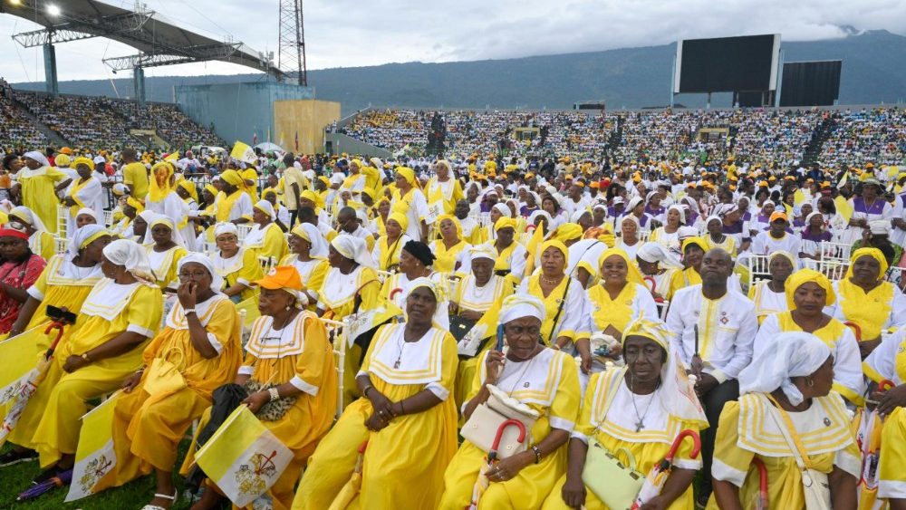 Mše svatá na stadionu v Malabu, 23. 4. 2026