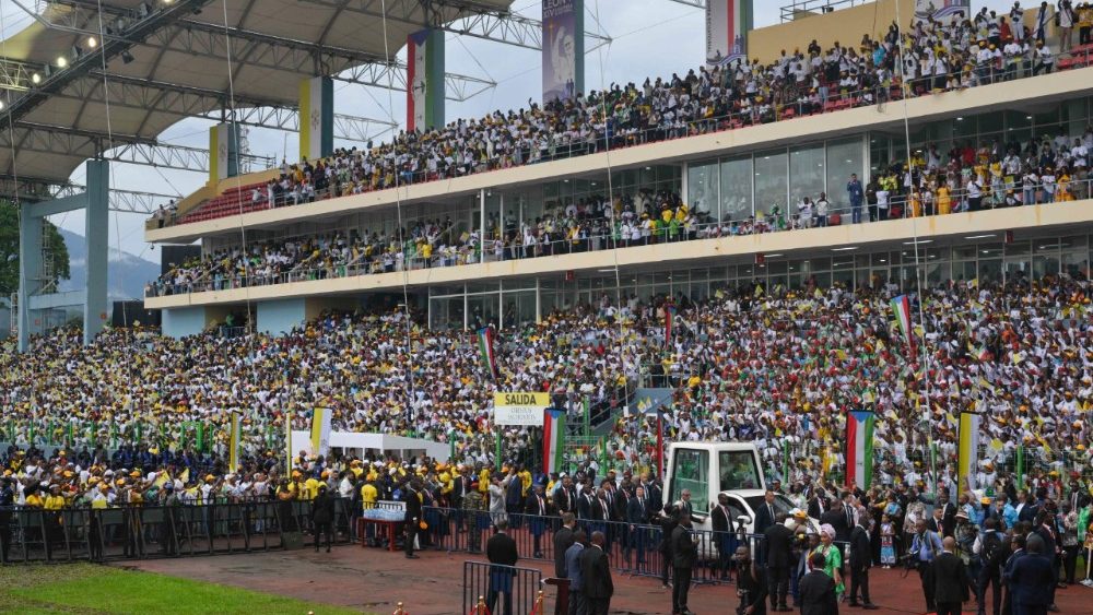 Mše svatá na stadionu v Malabu, 23. 4. 2026