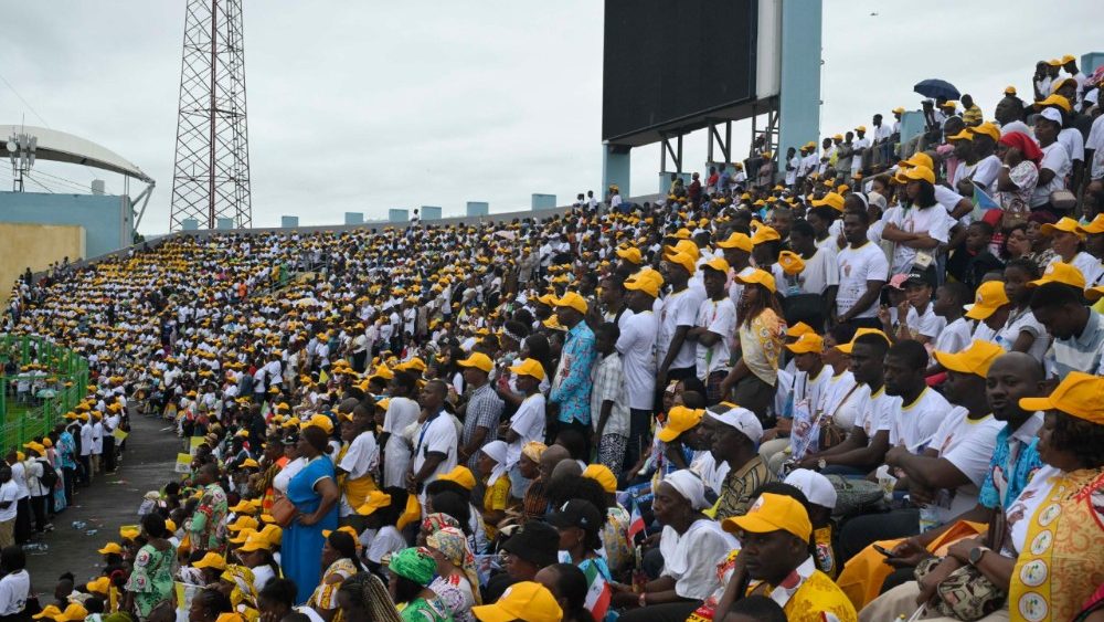 Mše svatá na stadionu v Malabu, 23. 4. 2026