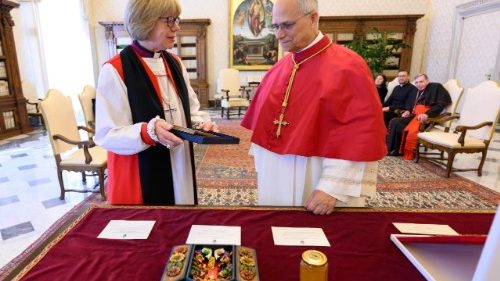 Papst an Erzbisch&ouml;fin Mullally: Gemeinsam auf Frieden hinwirken