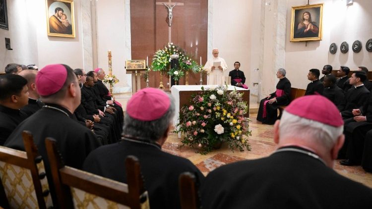 Il discorso alla comunità della PAE