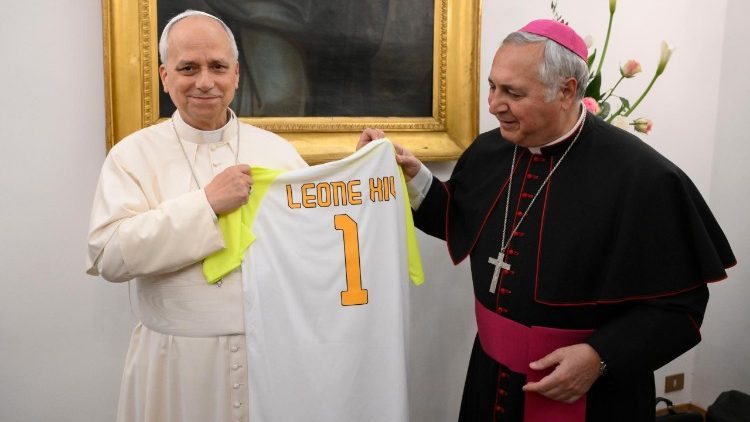  In dono una maglia per il Papa